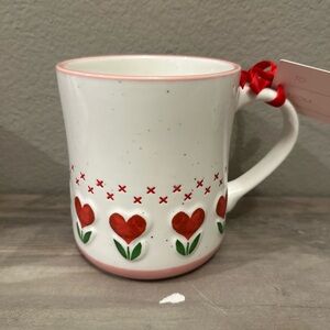 Petal & Pearl Heart Tulips Mug